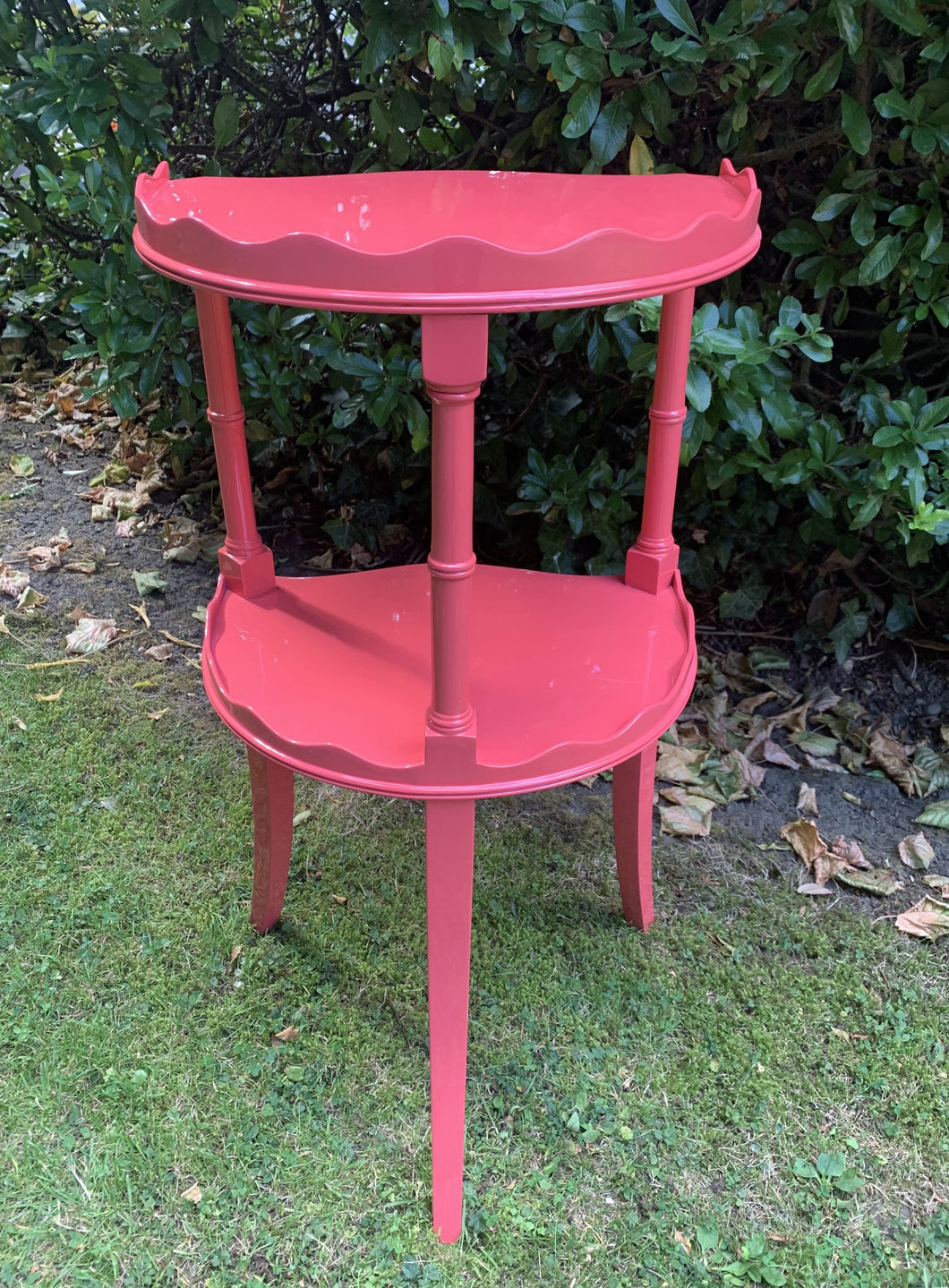 Small Two-Tiered Scalloped Lacquered Occasional Table