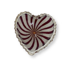 Load image into Gallery viewer, Murano Zanfirico Heart Dish